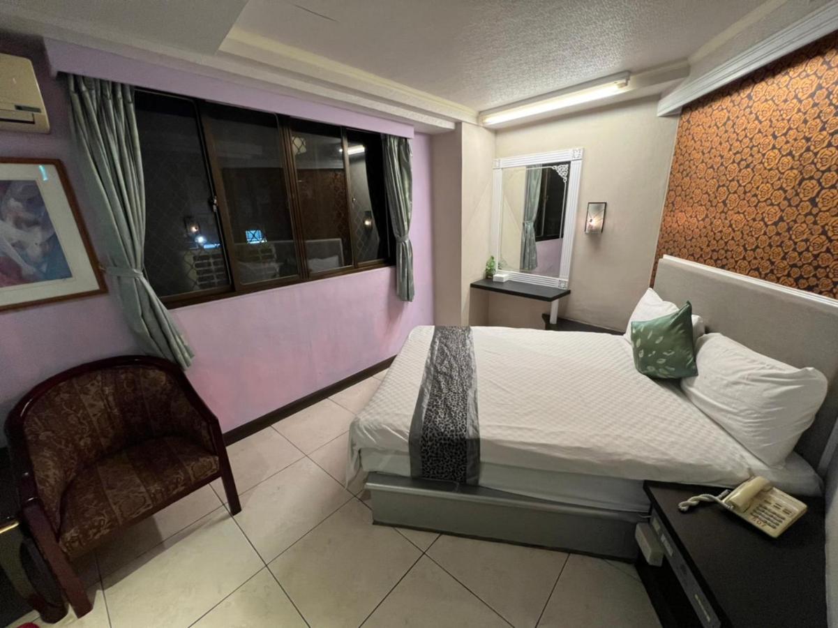 Boston Hotel Chiayi City Exterior photo