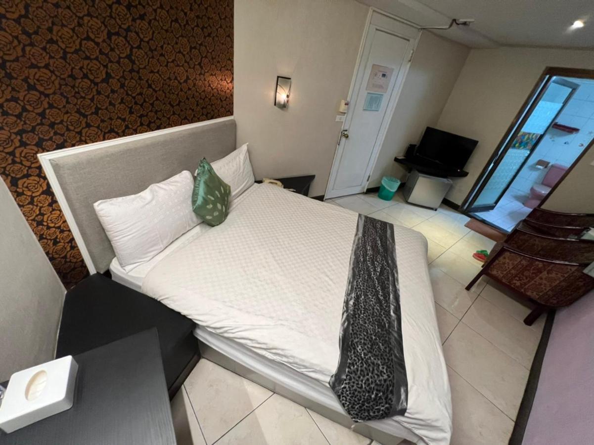 Boston Hotel Chiayi City Exterior photo