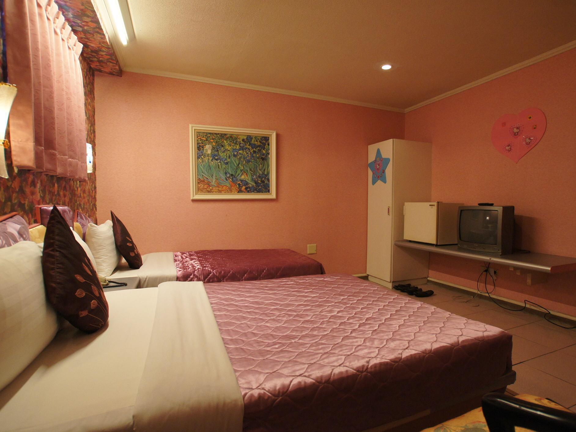 Boston Hotel Chiayi City Exterior photo